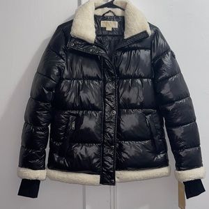 Michael Kors Shiny puffer w/ shearling trim